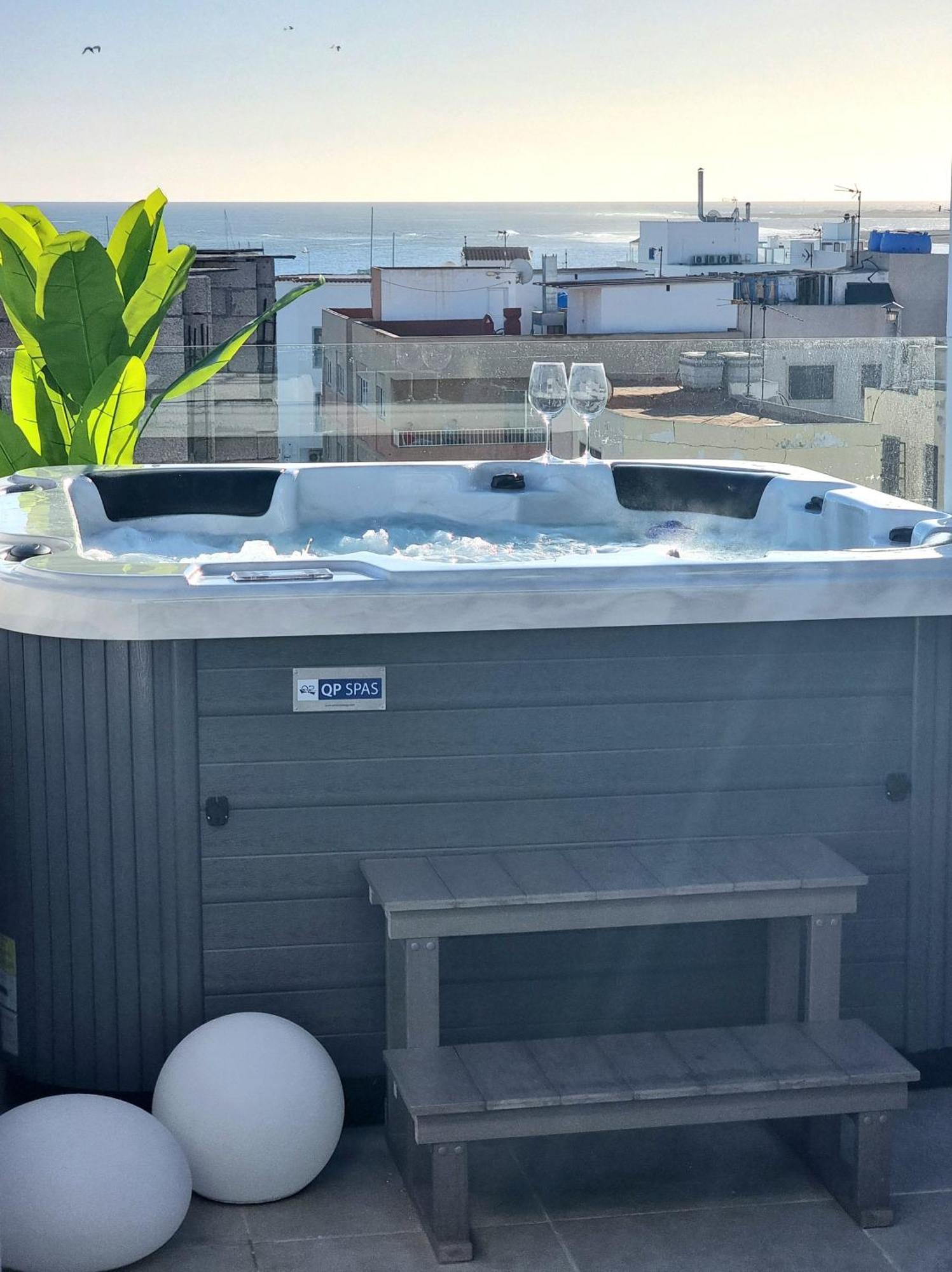 Luxury Penthouse Valentin With Jacuzzi Apartment Corralejo Exterior photo